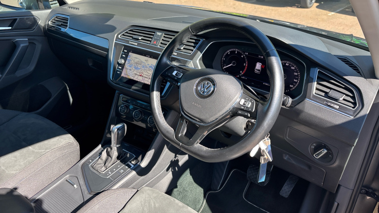 Volkswagen Tiguan 2.0 TDi 150 SEL 5dr DSG Diesel Estate